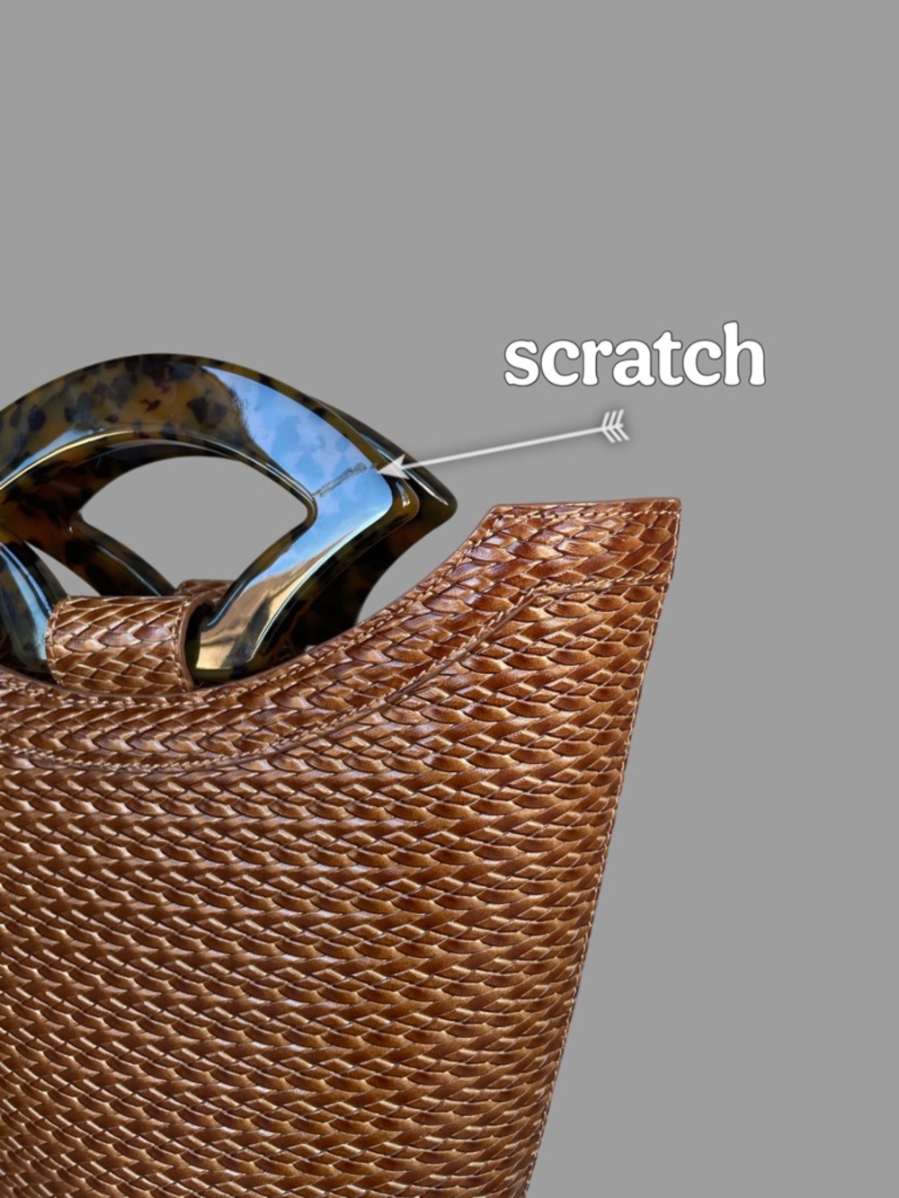 USISI SISTER Brown Woven Leather Tortoise Resin Handle Rollo Bucket Tote Bag - Picture 10 of 15